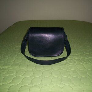 Vintage Coach Dark Blue Shoulder Bag № 937-5221